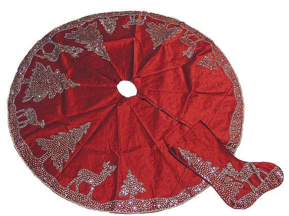 Christmas Tree Skirts And Stockings — Seasonal & Christmas